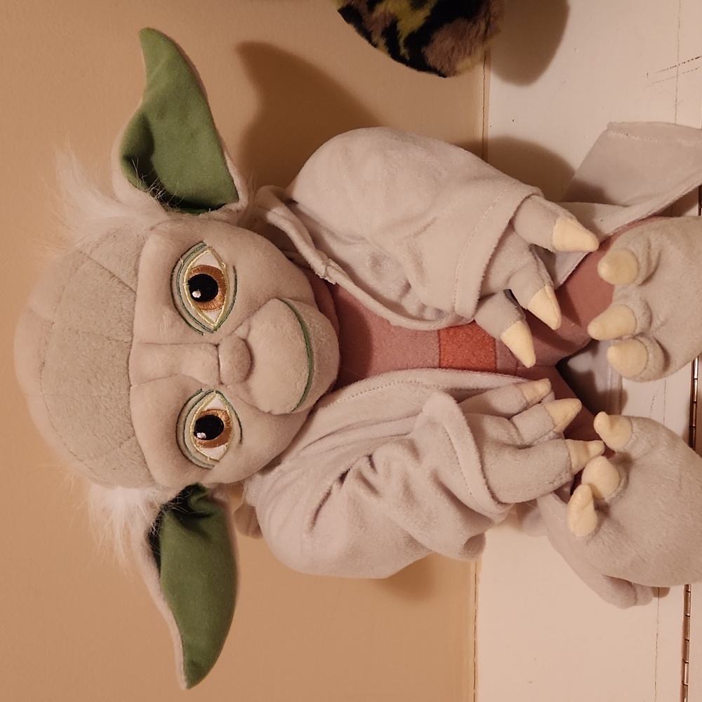 Star Wars Yoda stuffed animal